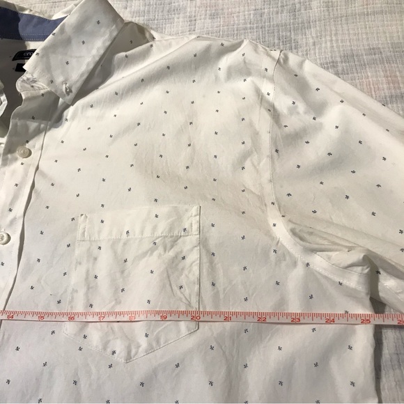 ‼️2/$15‼️ Men’s XL white dress shirt from Crown & Ivy - Picture 3 of 4